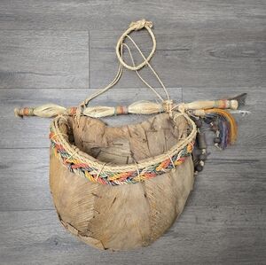 Native American Handmade Primitive Natural Palm Husk Leaf Fiber Wall Basket